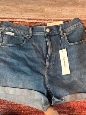 Calvin Klein High Rise Midi Shorts - Light Blue